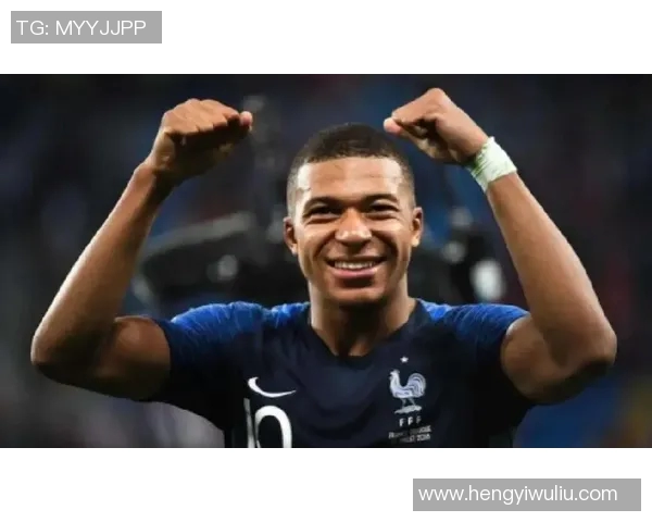 揭秘足球明星如何进入职业生涯的幕后故事与成长历程视频分享